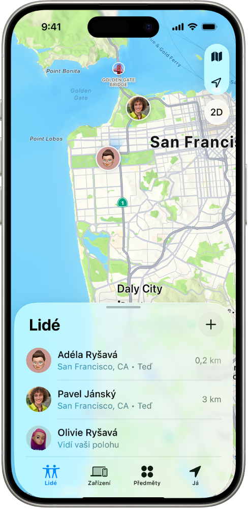 Displej iPhonu s polohou uživatele a polohami čtyř dalších uživatelů