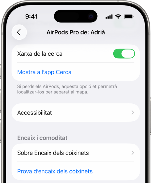 Configuració del Bluetooth en un iPhone que mostra opcions per als AirPods Pro. L’opció “Xarxa de la cerca” està activada, cosa que permet localitzar els AirPods individualment en un mapa si es perden.