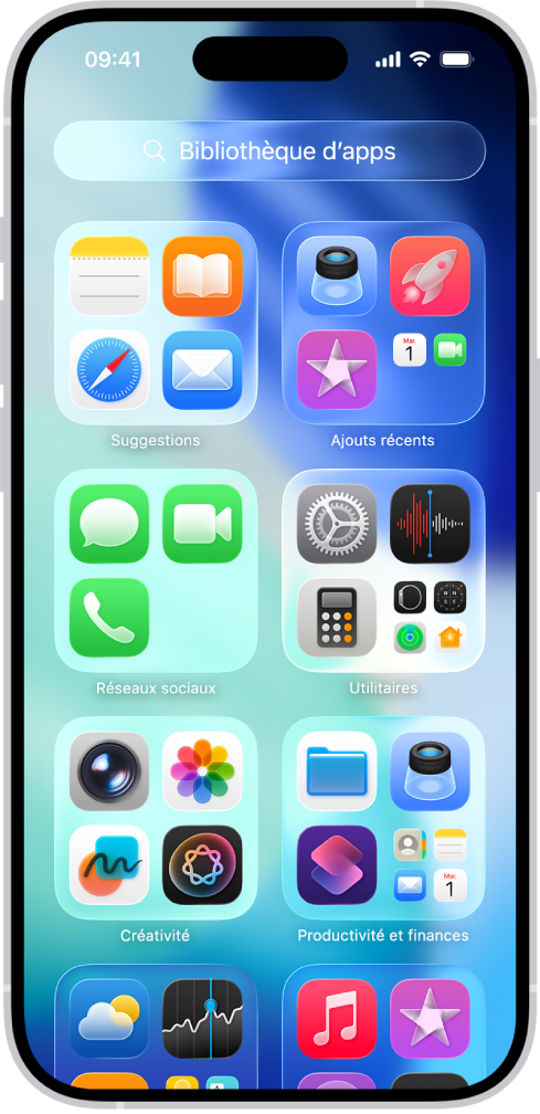 La bibliothèque d’apps sur l’iPhone montrant les apps organisées par catégorie (Utilitaires, « Réseaux sociaux », Divertissement, etc.).