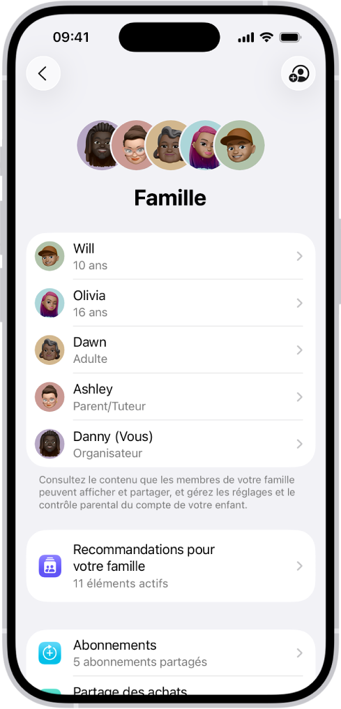 Écran Partage familial dans Réglages. Cinq membres d’une famille sont répertoriés. Sous leur nom figure la liste de suggestions pour la famille ; sous cette liste se trouvent les options Abonnements et « Partage des achats ».