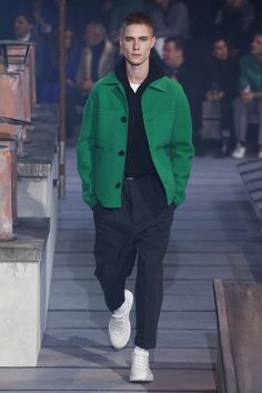 Men Hair, Fashion Show Men, Preppy Mens Fashion, Look Man, Mens Fashion Urban, Mens Fashion Fall, Men Street, Hoodie Outfit, Winter Mode