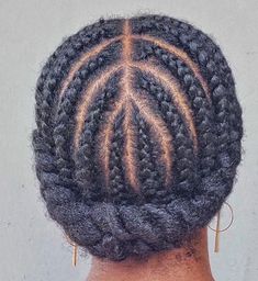 Flat Dreadlocks Styles, French Roll On Natural Hair, Cainrow Hairstyles Natural Hair, Corn Row Styles Natural Hair, Cornrows Ideas Natural Hair, Protective Cornrow Hairstyles, Simple Cornrows, Flat Twist Styles