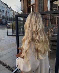 Blonde Hair Inspo, Vlasové Trendy, French Braid Hairstyles, Highlights Brown Hair, Short Wavy Hair, Long Natural Hair, Sleek Hairstyles