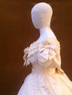 Ball Gown Victorian, Victorian Evening Dress, Ball Gowns Victorian, Gown Victorian, Wedding Victorian, Wedding Dress Ball Gown, Victorian Skirt, 1860 Fashion, Dress Ball Gown