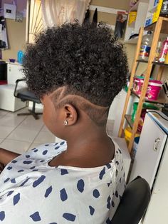 Braid Mohawk, 4b Hairstyles, Fierce Hairstyles, Fro Hawk, Female Haircuts, Fresh Hairstyles, Short Hair Styles African American