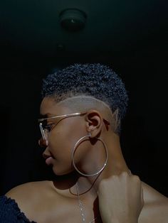 Fade Haircut Women, Short Shaved Hairstyles, Shaved Hair Designs, Twa Hairstyles, Tapered Natural Hair, Natural Hair Cuts, Tapered Hair, Natural Hair Short Cuts