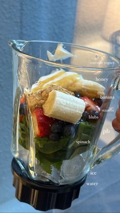 Summer smoothie spinach ice water banana pb coconut yogurt blueberries strawberries banana honey Breakfast Smoothie Aesthetic, Healthy Fruits Aesthetic, Smoothie Berries, Fruit Shake, Smoothie Aesthetic, Vegan Breakfast Smoothie, Fun Drink Recipe, Healthy Protein Shakes, Smoothie Ideas