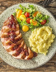 Healthy Bbq Food Clean Eating, Grilled Chicken Mashed Potatoes, Turkey Food Ideas, Healthy Breakfast With Meat, Plated Dinner Ideas, Chicken Salad Plating, Dinner Plating Ideas, Healthy Meat Meals, Homemade Healthy Recipes