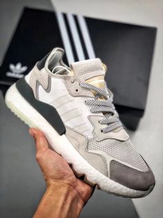 Adidas Nite Jogger, Nite Jogger, Sneakers Vans, Adidas Boost, Adidas Sneaker, Trendy Sneakers, Leather Shoes Woman, Sneakers Men Fashion