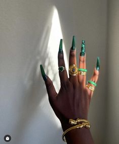 Earthy Jewelry, Royal Green, Black Photography, Press Ons, Hair Skin Nails, Hair Skin, Jewelry Ideas