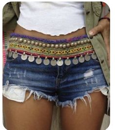 Etsy Ideas Diy, Vestiti In Jeans, Hippie Belt, Boho Belt, Jean Short Outfits, Diy Jeans, Mode Hippie, Trendy Diy