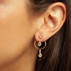 Khaleesi Earring, 18ct Vermeil on Sterling Silver Drop Earring – SHOP SHASHI Inexpensive Jewelry, Sterling Silver Drop Earrings, Jewelry Lookbook, Stunning Jewellery, Jewelry Inspo, Dream Jewelry, Ear Jewelry, Pretty Jewellery, Elegant Jewelry