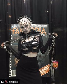 Hellraiser Cosplay, Chuck Palahniuk, Costume Works, Scary Costumes, Estilo Rock, Horror Movie Characters, Goth Women, Disfraces Halloween, Body Modification