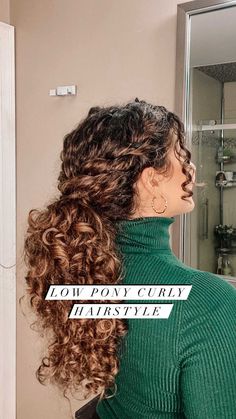 amanda__guido on Instagram: LOW PONY #CURLYHAIRSTYLE IDEA❣️I don’t usually wear my hair in a low pony, but I love how this style came out! Not only was it super simple… Curly Hair Tips, Curly Hairstyles, Curly Low Ponytail, Curly Updo, Low Ponytail, Girl Hair, Hair Dos, Curly Hair Styles Naturally