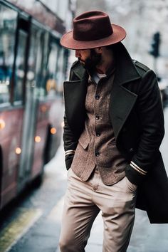 Follow our board for daily style inspiration! Country Man, London Fashion Week Mens, London Style, La Fashion Week, Mens Winter, Fashion Tag, Herren Outfit