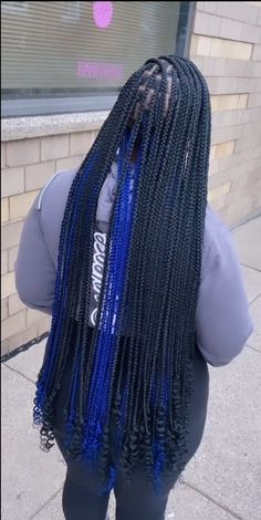 Knotless Box Braids Blue, Dark Blue Braids For Black Women, Knotless Peekaboo Braids, Black And Blue Braids, Black Knotless Braids, Black Knotless, Birthday Braids, Blue Box Braids