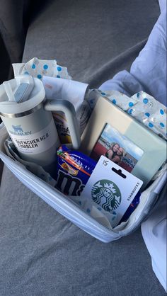 Stanley cup mug 30oz 
Starbucks gift card
Target Frame
Favorite Snacka Birthday Gift Basket, Best Gift Baskets, Birthday Presents For Friends, Preppy Gifts, Birthday Basket, Diy Best Friend Gifts, Cute Birthday Ideas, Bff Birthday Gift, Cute Gifts For Friends