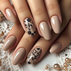 Beige Nails Design Classy, Subtle Nail Ideas, Neutral Marble Nails, Nail Art Simple Elegant Classy, Tan Nails Design, Natural Gel Nails Ideas Short, Fall Nails Classy, Nude Brown Nails, Simple Floral Nails