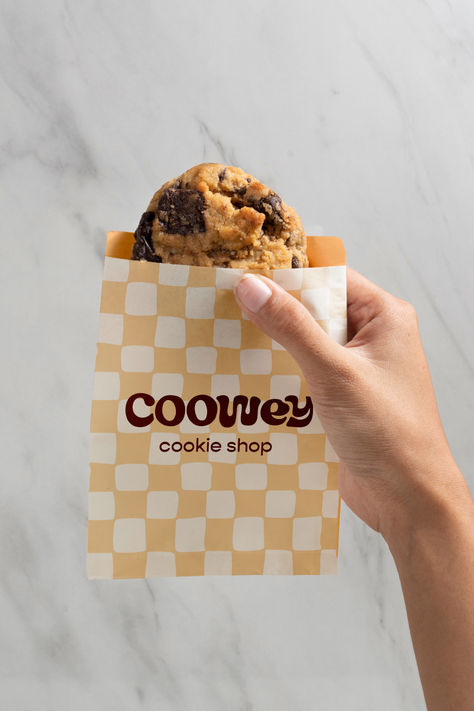 Brand identity design and packaging for Cookie Shop Luxury Cookies Packaging, Cookie Dough Branding, Cookie Packaging Aesthetic, Bakery Icons Aesthetic, Cookies Logo Ideas Brand Identity, Cookie Selling Ideas, Cookie Business Branding, Cookie Store Design, Cookie Box Ideas Packaging