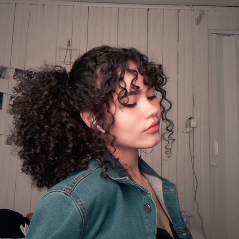 Cachos@toniiolli Curly Hair, Hair, Hairstyle Ideas, Curly Hairstyle Ideas, Curly Hairstyle, Bangs, Hairstyles