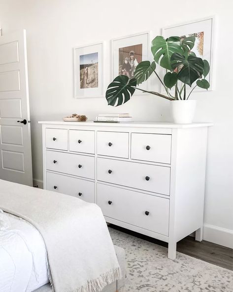 25 Stunning Bedroom Dresser Decor Ideas for a Stylish Look - Life Glow Up Wood Bed White Dresser, White Long Dresser Bedroom, White Dresser And Nightstand Bedroom, Wide White Dresser, White Bedroom Dresser Decor, Master Bedrooms Decor Dressers, White Dresser With Black Hardware, Ikea Dresser Bedroom, Bedroom With White Dresser