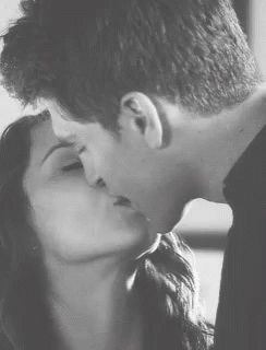 Couple Kiss GIF - Couple Kiss Love - Discover & Share GIFs Good Morning Kiss Gif, Passionate Kiss Gif, Love Kiss Couple, Spencer And Toby, Good Morning Kiss Images, Romantic Kiss Gif, Good Morning Kisses, Perfect Kiss, Morning Kisses