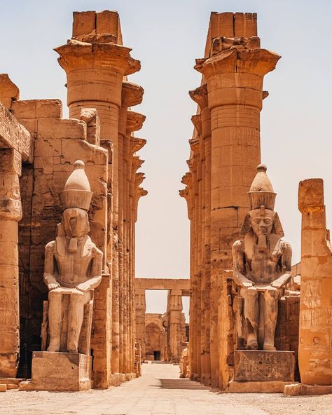 Bayern, Things To Do In Egypt, Ancient Egypt Aesthetic, Egypt Country, Egypt Civilization, Ancient Egyptian Architecture, Egypt Aesthetic, Places In Egypt, Egypt Culture