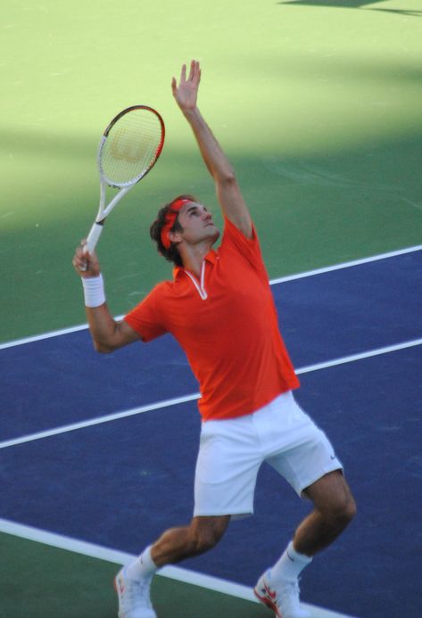 Tennis Pose, Serve Tennis, Medicine Ball Workouts, Court Photoshoot, Beginner Tennis, Tennis Court Photoshoot, Ball Workouts, Tennis Photography, Repetitive Strain Injury