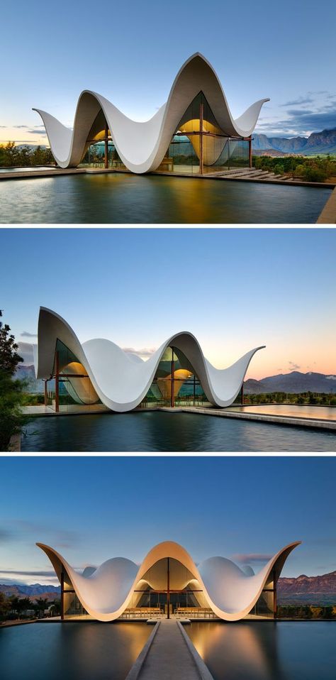 Architecture firm Steyn Studio have designed a sculptural and modern chapel, located within a vineyard in Western Cape, South Africa, that's surrounded by a valley and mountains. Organic Architecture, Deconstructivism, Modern Chapel, زها حديد, Architecture Cool, Architecture Unique, مركز ثقافي, Western Cape South Africa, Modern Architecture House