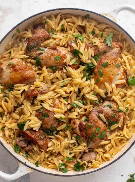 One Skillet Garlic Butter Chicken, Orzo Chicken And Spinach, Chicken Orzo Skillet One Pot, Garlic Chicken And Orzo, Delicious Orzo Recipes, Garlic Orzo Chicken, One Pan Chicken Orzo Recipes, Orzo One Pot Meals, Cheap Orzo Recipes