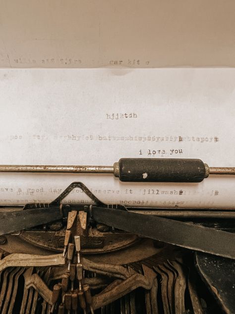 Writing Vintage Aesthetic, I Love You Typewriter, Crazy Writer Aesthetic, Old Writer Aesthetic, Vintage Writer Aesthetic, Vintage 1900s Aesthetic, Type Writer Aesthetic Vintage, Vintage Typewriter Aesthetic, Type Writer Aesthetic