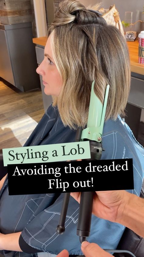 Lob Hairstyles, Styling A Lob, Lob Haircut Thick Hair, A Lob Haircut, Curls For Medium Length Hair, Lob Styling, Short Hair Waves, Hair Curling Tips, How To Curl Short Hair