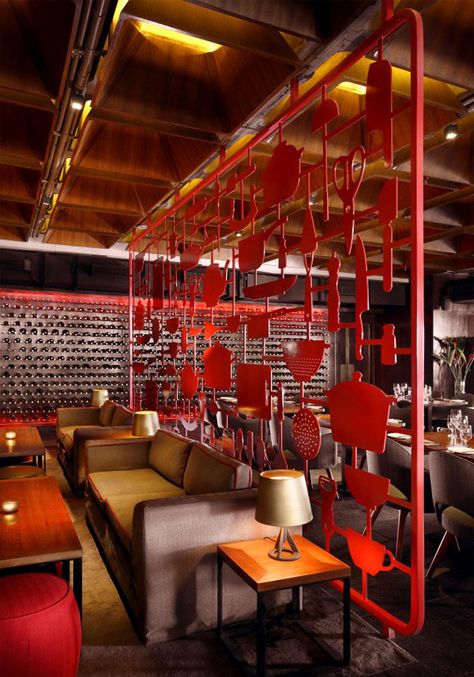 Tower Kitchen and Amazing Red Decor restaurant amazing red decor2 Soft Industrial Decor, Khosla Associates, Soft Industrial, Cool Restaurant, Plafond Design, Partition Design, Red Decor, Bar Design Restaurant, Restaurant Interior Design