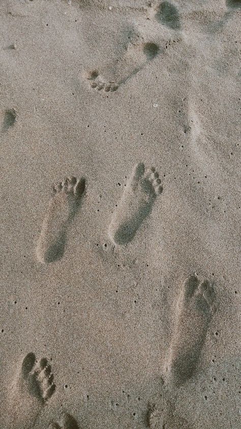 beautiful footprints | Di pantai, Potret kreatif, Pose pantai Laut Aesthetic, Kopi Aesthetic, Wallpaper Pantai, Pantai Aesthetic, Class Aesthetic, Lockscreen Iphone Quotes, Desain Signage, Fotografi Vintage, Shadow Photos