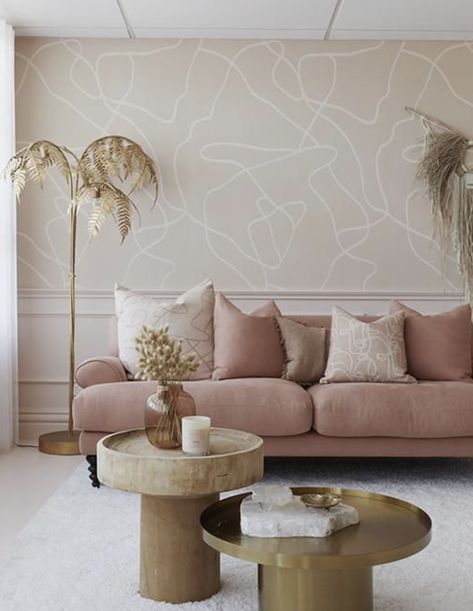 Modern Traditional Boho Living Room, Blush Pink Sofa Living Room, Living Room Pink Sofa, Dusty Pink Sofa, Pink Sofa Living Room Ideas, Sofa In Office, Pink Couches, Pink Sofa Living Room, Sofa Makeover