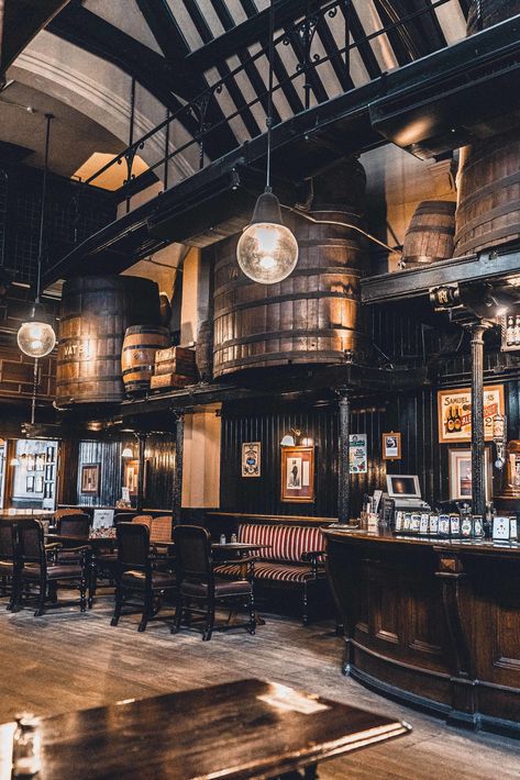 Cittie of Yorke: Enjoy a Pint in an 'Olde' London pub in Holborn, London, England Beer Pub Design, Holborn London, Pub Interior Design, Pub Interior, Pub Design, British Pub, Pub Decor, Old Pub, Bar Interior Design