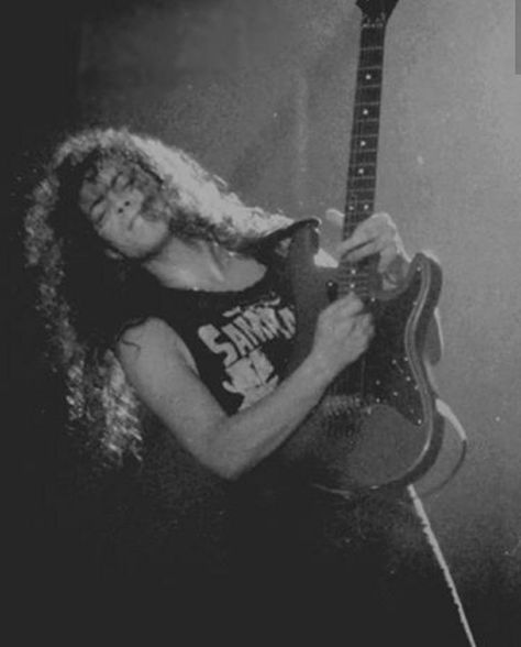 One day in a music store, Wednesday Moore meets Kirk Hammett, a fello… #fanfiction #Fanfiction #amreading #books #wattpad 80s Band Aesthetic, 80s Rock Band Aesthetic, 80s Metalhead Aesthetic, Kirk Hammett Wallpaper, Metallica Photos, Metallica Aesthetic, Metalhead Aesthetic, Kirk Hammet, Kirk Metallica