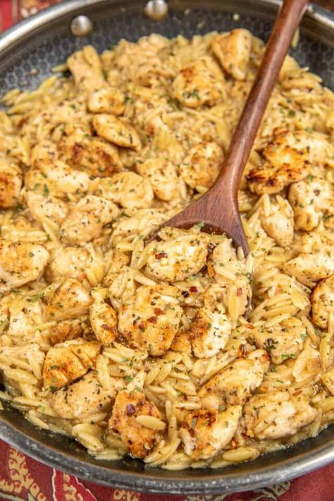 Low Calorie Chicken Pasta, One Pot Chicken And Orzo, Orzo Dinner Recipes, Garlic Orzo, Orzo Chicken, Chicken And Orzo, Orzo Recipe, Best Asparagus Recipe, Pasta Chicken