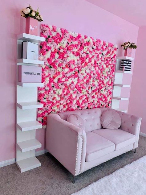 Beauty Room Salon, Esthetician Room Decor, Esthetics Room, Salon Suites Decor, Esthetician Room, Beauty Room Design, Beauty Room Decor, Makeup Room Decor, Salon Interior Design