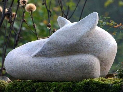 flowers Modern Garden Statues, Garden Sculpture Ideas Diy, Garden Sculptures & Statues, Diy Garden Sculpture Ideas, Modern Garden Sculpture, Garden Sculpture Ideas, Stone Carving Sculpture, Garden Owl, Cement Art