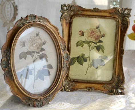 AmazonSmile - SIKOO Vintage Picture Frame 5x7 Antique Tabletop and Wall Hanging Photo Frame with Glass Front for Home Decor (Bronze Gold) - Photo Frames On Desk, Old Picture Frames Vintage, Vintage Brass Picture Frames, Vintage Gold Frame Art, Small Vintage Picture Frames, Ornate Photo Frames, Retro Picture Frames, Bronze Picture Frames, Antique Picture Frame Ideas