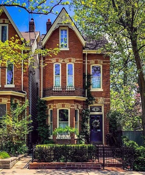 Tumblr, Town Home Aesthetic, Town House Aesthetic, Townhouse Aesthetic, Toronto Townhouse, Two Story Townhouse, English Townhouse, Life In The Countryside, Toronto Architecture