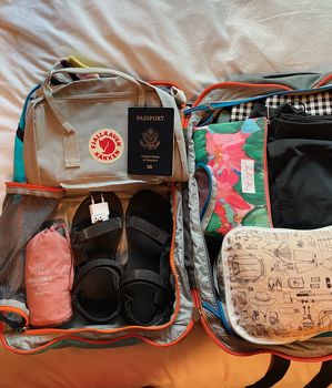 How To Pack For A 10-Day Trip In A Backpack Backpacking Europe Packing, Weekend Trip Packing, Backpacking Packing List, Backpacking List, Backpacking Outfits, Weekend Packing, Minimalist Packing, Europe Packing List, Best Travel Backpack