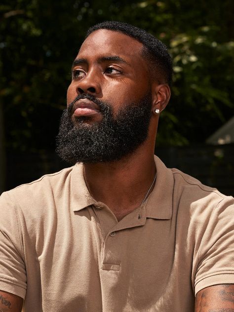 Popular Beard Styles, New Beard Style, Beard Shape, Beard Ideas, Types Of Facial Hair, Ducktail Beard, Black Men Beard Styles, Men Beards, Scruffy Beard