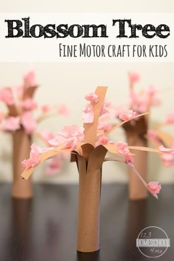 Spring Blossom Tree Craft for Kids - this is such a cute, easy to make spring craft for kids. This is perfect for preschool, prek, kindergarten, first grade, and 2nd grade kids. Cherry Blossom Craft, Spring Art Projects For Kids, Blossom Craft, Summer Preschool Crafts, Prek Crafts, Spring Art Projects, K Crafts, Christmas Craft Projects, Art Projects For Kids