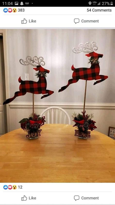 Plunger Reindeer Natal, Valentine Window Display, Christmas Floral Decor, Valentines Window Display, Christmas Centrepieces, Xmas Centerpieces, Christmas Projector, Dollar Store Christmas Crafts, 2024 Christmas