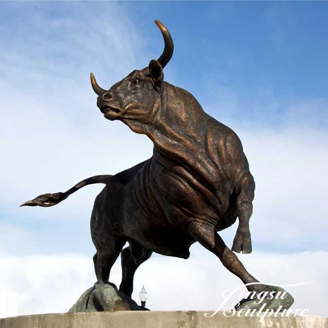 Professional Casting Bronze Charging Bull Statue , Find Complete Details about Professional Casting Bronze Charging Bull Statue,Bronze Charging Bull Statue,Bronze Charging Bull Statue,Bronze Charging Bull Statue from Sculptures Supplier or Manufacturer-Hebei Jingsu Import And Export Trade Co., Ltd. Wallstreet Bull, Monument Sculpture, Bull Mascot, Bull Images, Bull Sculpture, Charging Bull, Bull Painting, Bronze Sculpture Animal, Bull Art