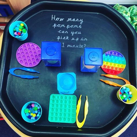 Miss A on Instagram: “Simple fine motor activity ✨The children loved this tuff tray and it also helped with number formation too! #tufftrayideas #tufftray…” Number Tuff Tray Eyfs, Bonfire Night Tuff Tray, Fine Motor Stations, Tuff Tray Kindergarten, Busy Fingers Eyfs, Fine Motor Tuff Tray Ideas, Preschool Tuff Tray, Tuff Tray Activities, Classroom Learning Centers