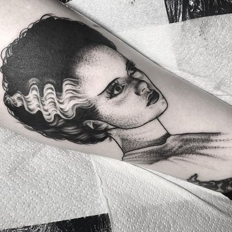 Croquis, The Bride Of Frankenstein Tattoo, Frankenstein And The Bride Tattoo, Frankenstein Wife Tattoo, Blackwork Horror Tattoo, Frankenstein And His Bride Tattoo, Frankensteins Bride Tattoo, Bride Of Frankenstein Tattoo Traditional, Stipple Tattoo Design