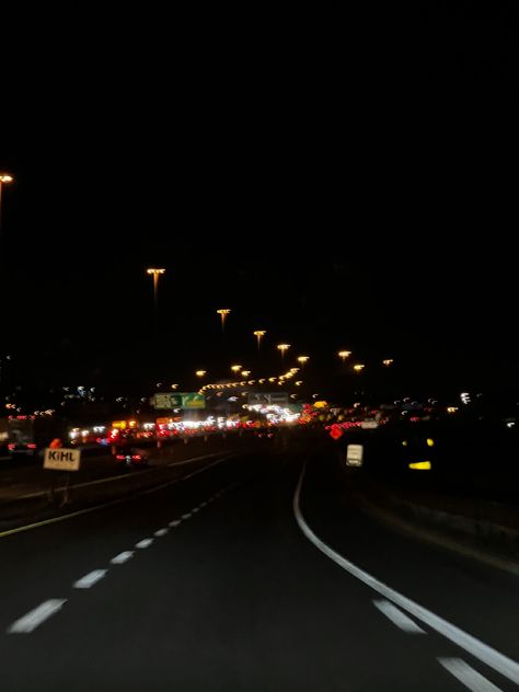 #night #highway Night Highway Aesthetic, Night Road Aesthetic, Highway Aesthetic, Night Highway, Highway At Night, Highway Lighting, Car Town, Night Road, City Black